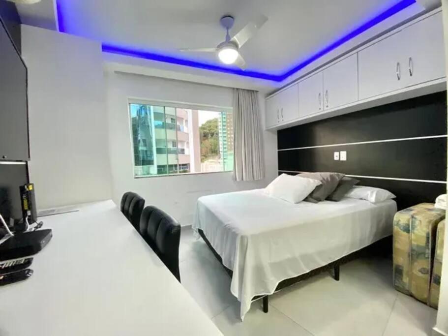 Kitnet Em Predio Com Vista Mar Apartment *